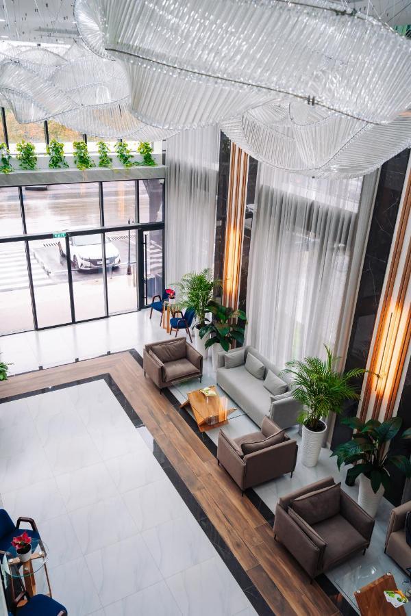 Cosmopolitan Hotel Шымкент Экстерьер фото