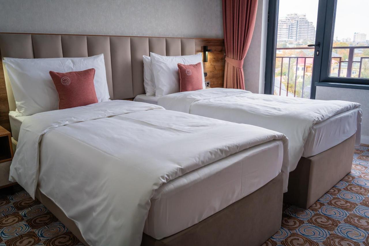 Cosmopolitan Hotel Шымкент Экстерьер фото